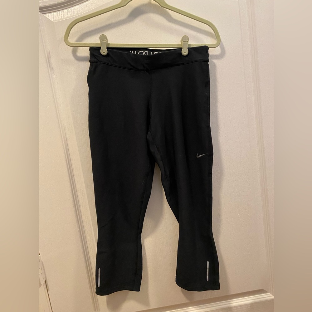 Nike Black cropped tights
